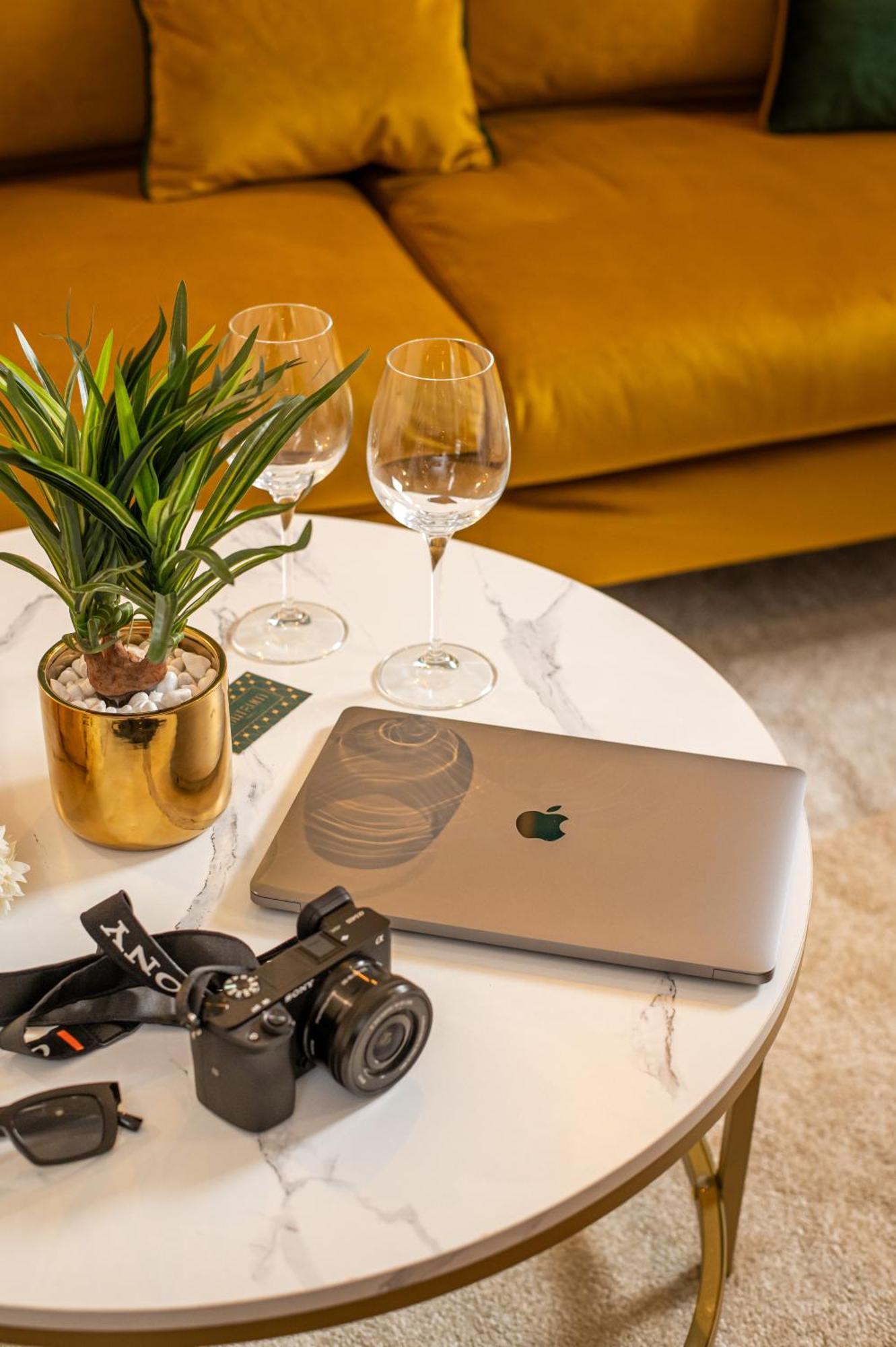 Quatrum Apartment Napoli Eksteriør billede
