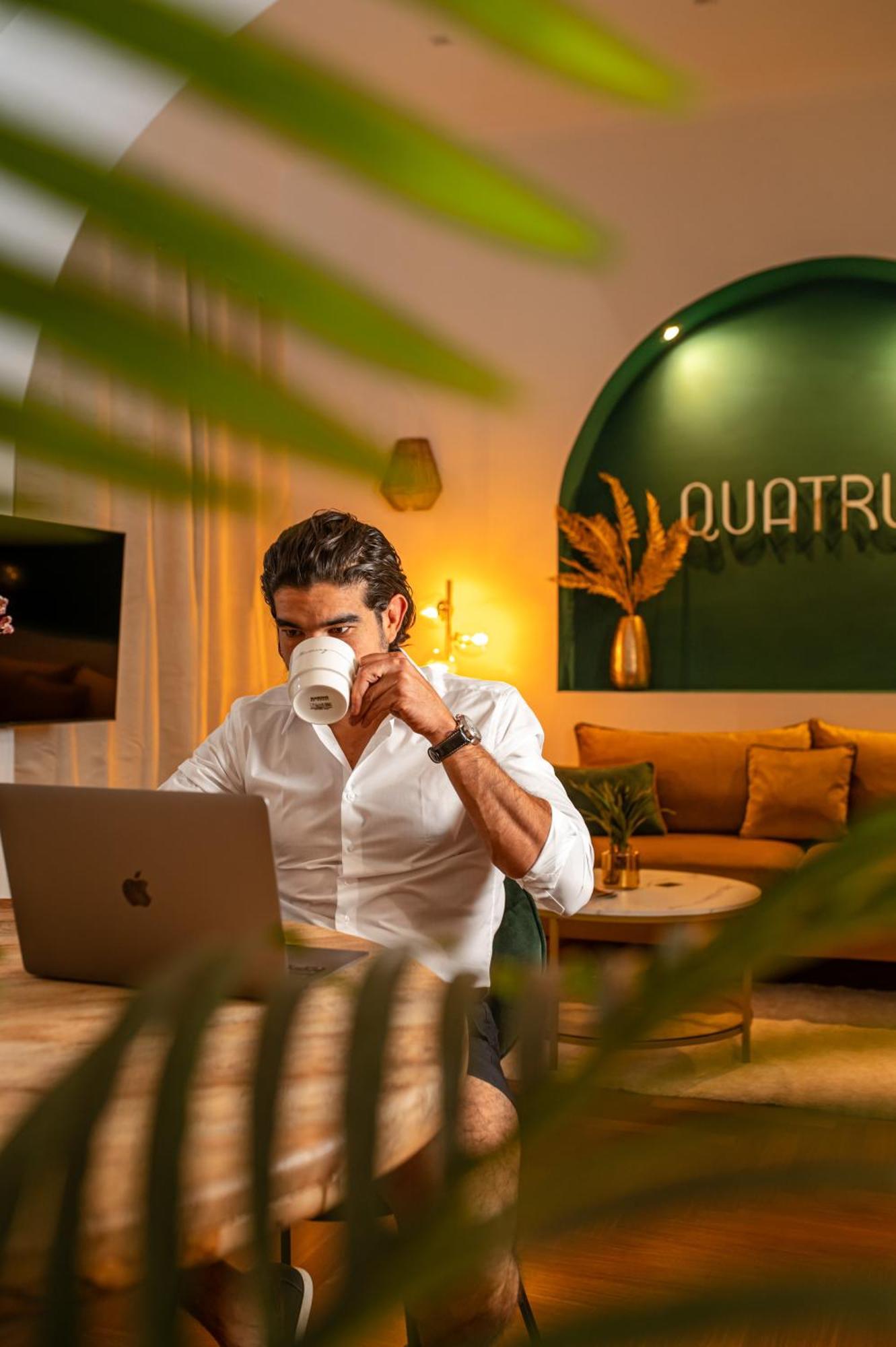 Quatrum Apartment Napoli Eksteriør billede